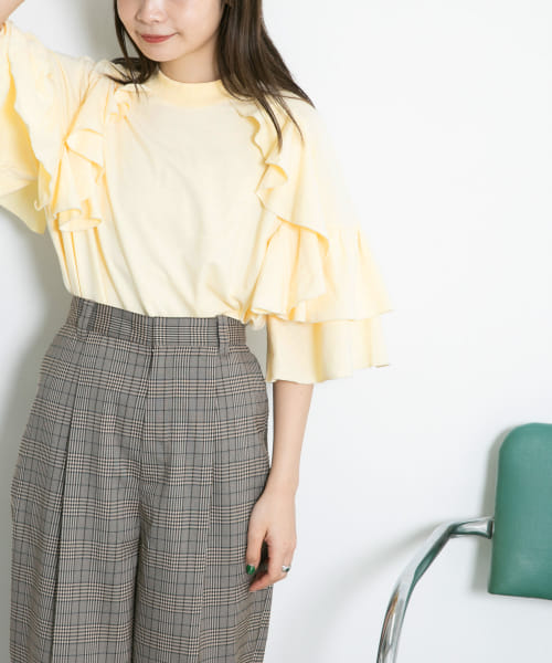 フリルショルダーTシャツ