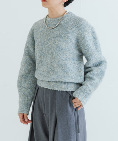 AMOMENTO　MIX BOUCLE CROP KNIT