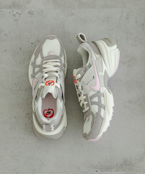 NIKE　V2K RUN CN
