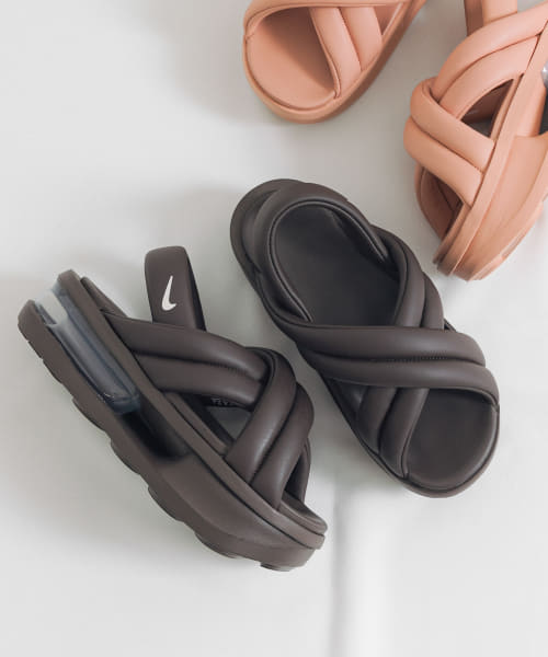 NIKE　エアマックスアイラサンダル