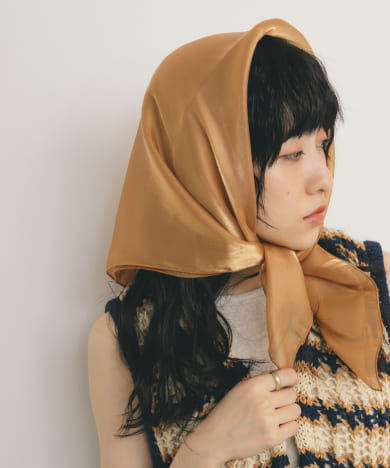 シアーグロススクエアスカーフ