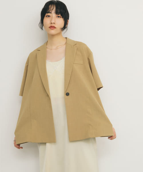 バックスリットジャケット