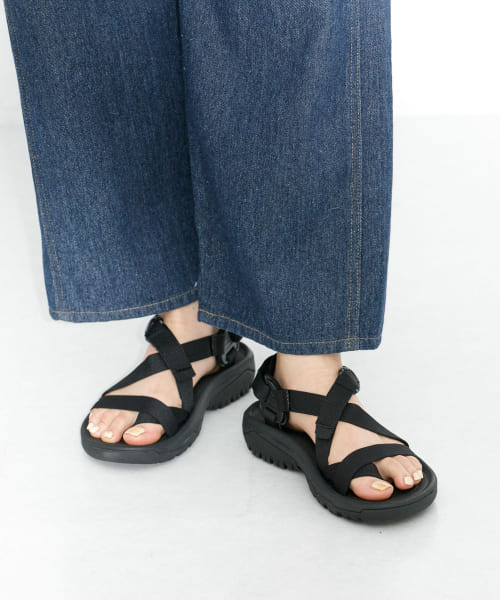 Teva　W HURRICANE TERRA DACTYL