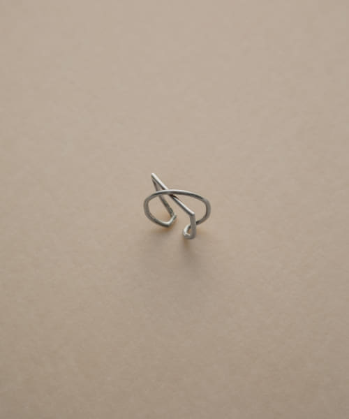 decor『デコール』　Line curve ring