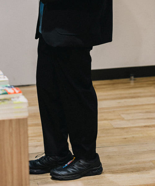 ストレッチナイロン タックパンツ