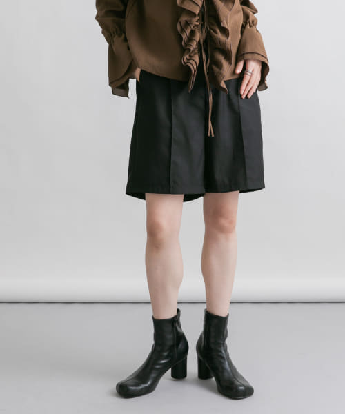ピンタックショートパンツ