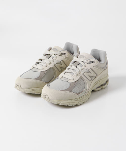 NEW BALANCE　2002R