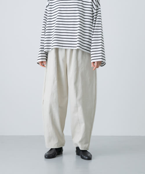 ボリュームパンツ