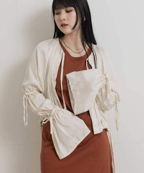 cwtch　CANDY SLEEVE BLOUSE