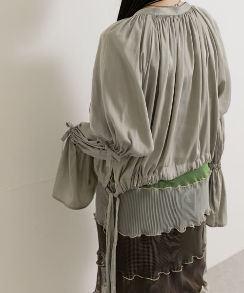 cwtch　CANDY SLEEVE BLOUSE