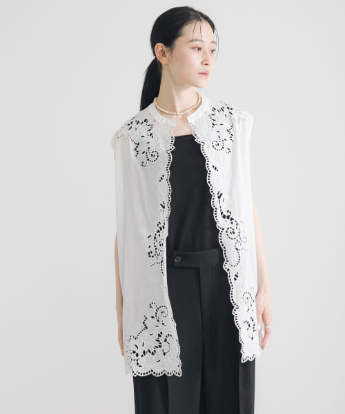 カットワークレース刺繍ジレ