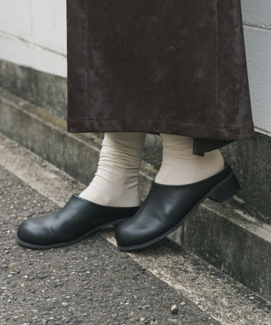 ワイドトゥヒールスリッポン