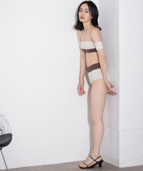 クロップトップオフショルビキニ