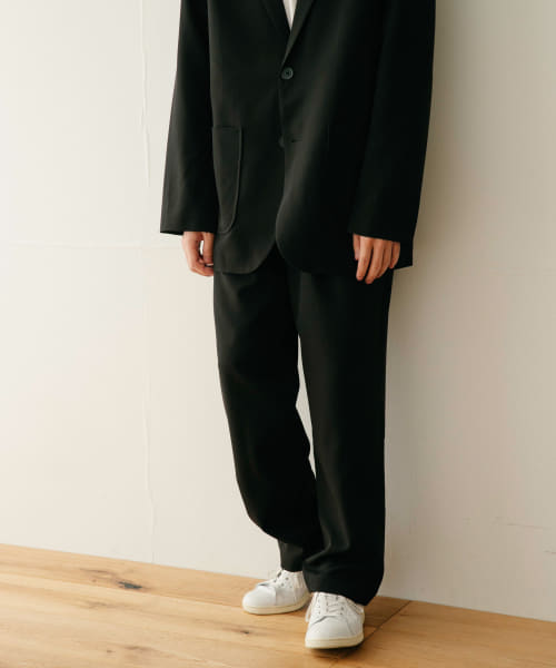 タックパンツ