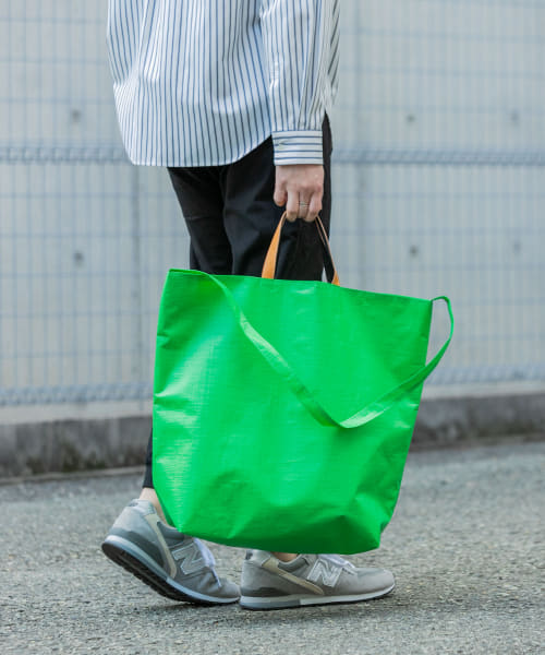 『MADE IN JAPAN』レザーハンドルレジャーシートトートバッグ