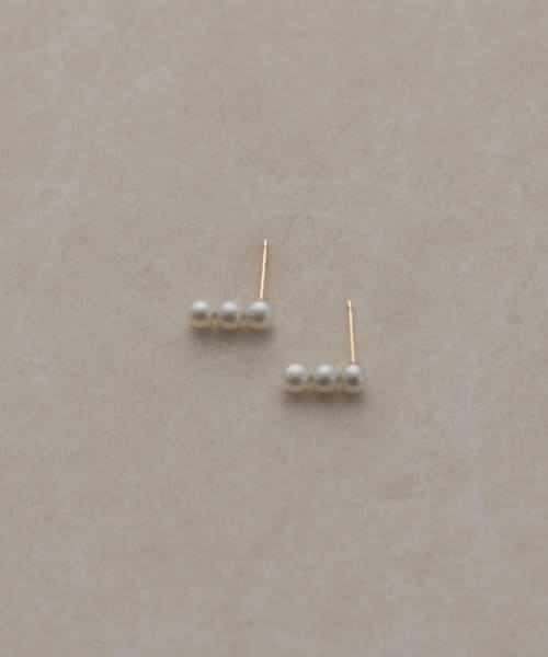ff by decor urban research　トリオパールピアス