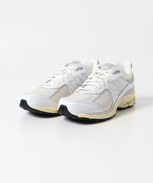 NEW BALANCE　2002R