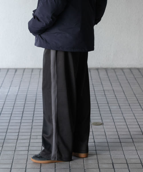ラインジャージパンツ