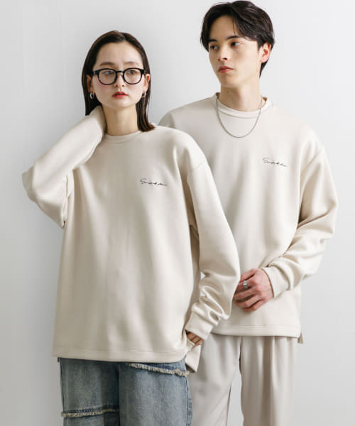 『ユニセックス』シシュウダンボールポンチロングスリーブTシャツ