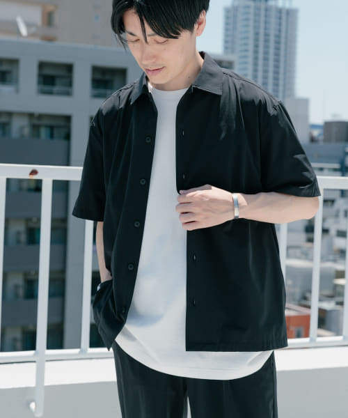シルキーナイロン 多機能 半袖シャツ