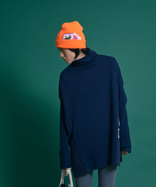 77circa　circa patch knit watch