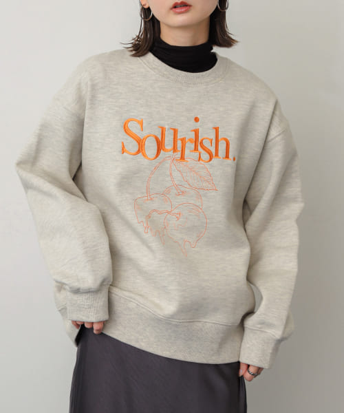 シシュウグラフィックルーズスウェット