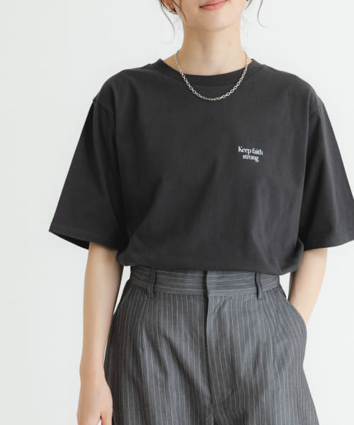 デザインロゴプリントTシャツ