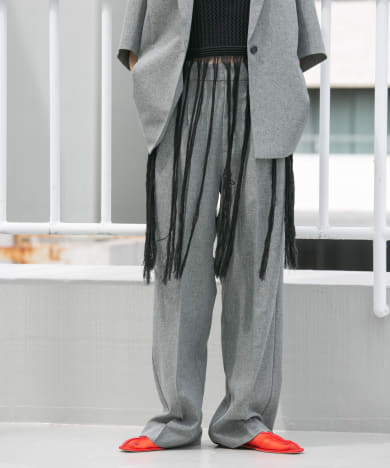 『UR TECH DRYLUXE』センタープレススラックス