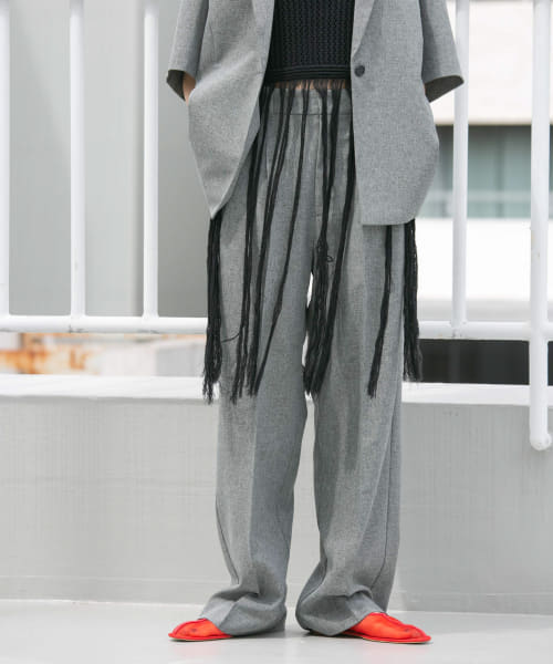 『UR TECH DRYLUXE』センタープレススラックス