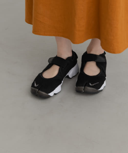NIKE　エアリフト
