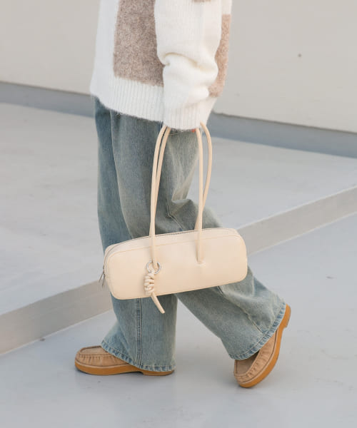 チャーム付きロングショルダーBAG