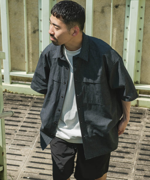 OUTDOOR EXCHANGE  SHORT-SLEEVE SHIRTS