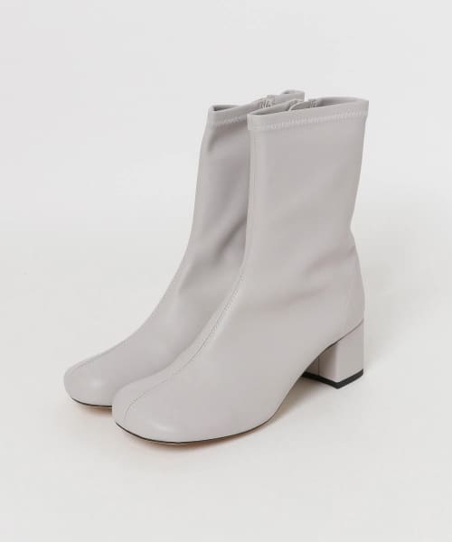 MILLIWM　OBLIQUE CENTERSEAM BOOTS