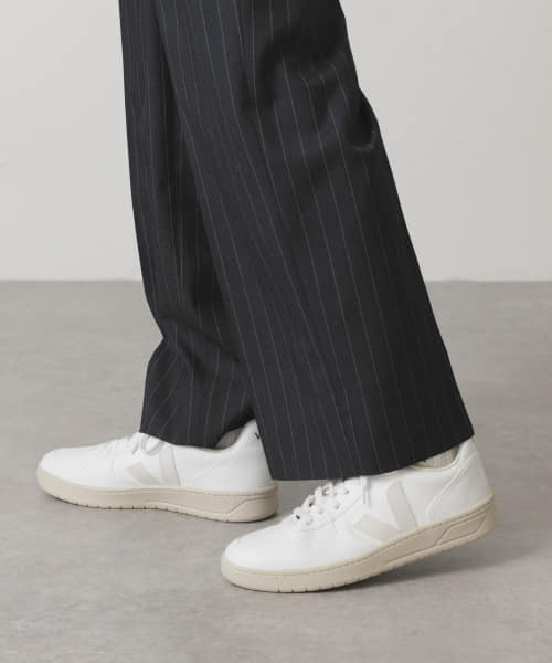 veja　V-10 FULL WHITE
