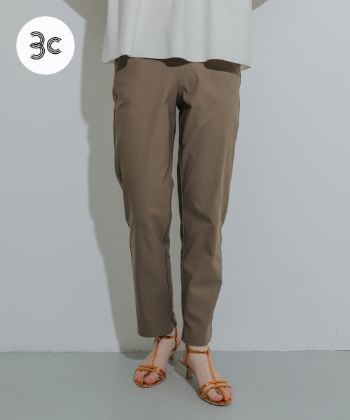 ストレッチスリムテーパードパンツ