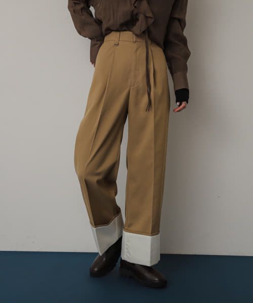 ワイドターンバックパンツ