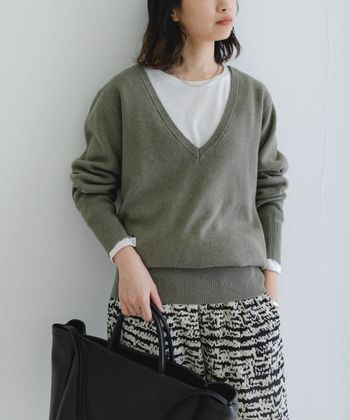 new basic　カシミヤコットンVネックチュニックニット