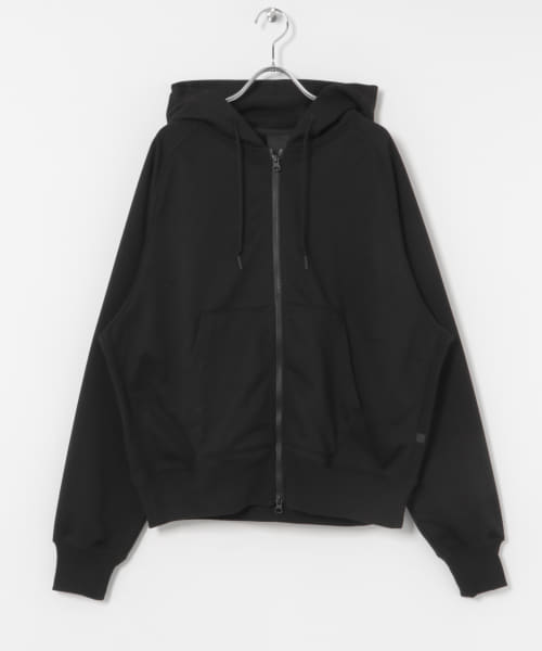 DAIWA PIER39　TECH SWEAT FREEDOM ZIP PARKA