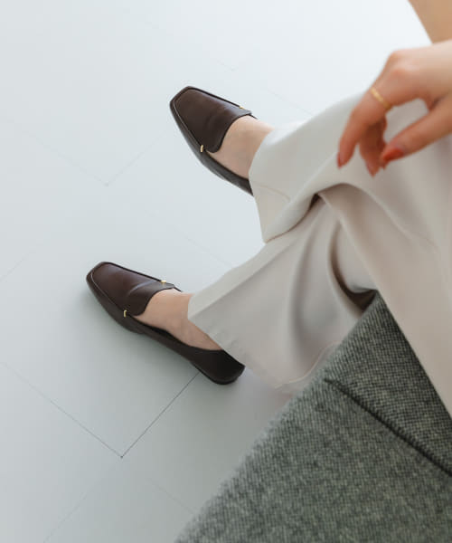 『MADE IN JAPAN』スクエアトゥプチメタルローファー