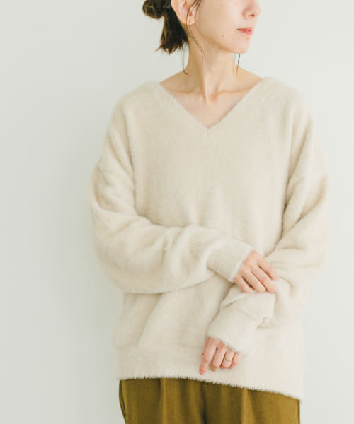 ミニシャギーVネックニット