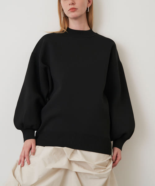 ELENDEEK　FORM SLEEVE OVER KNIT