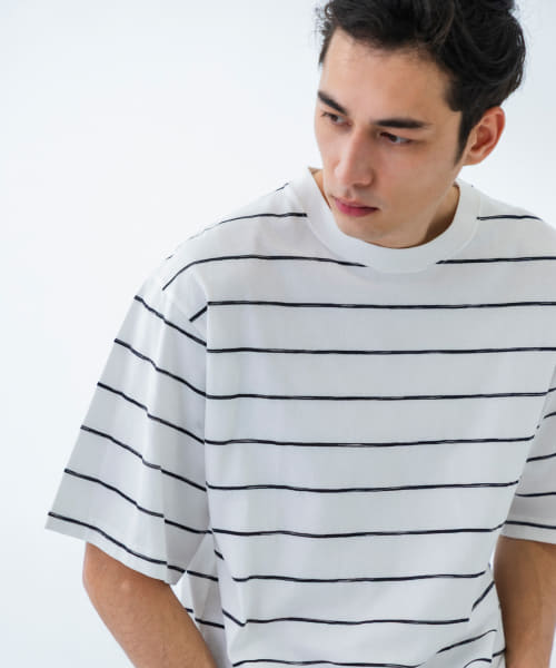 RELAX FIT BORDER T-SHIRTS