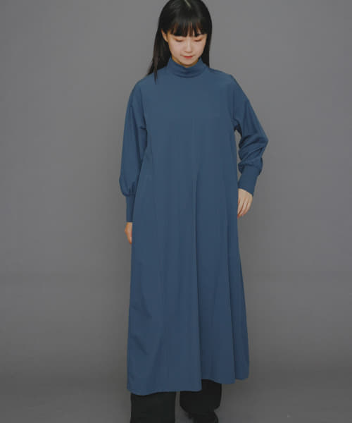 Uiscel　4WAYストレッチハイネックワンピース