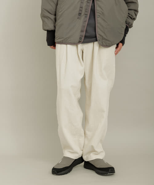 and wander　corduroy pants