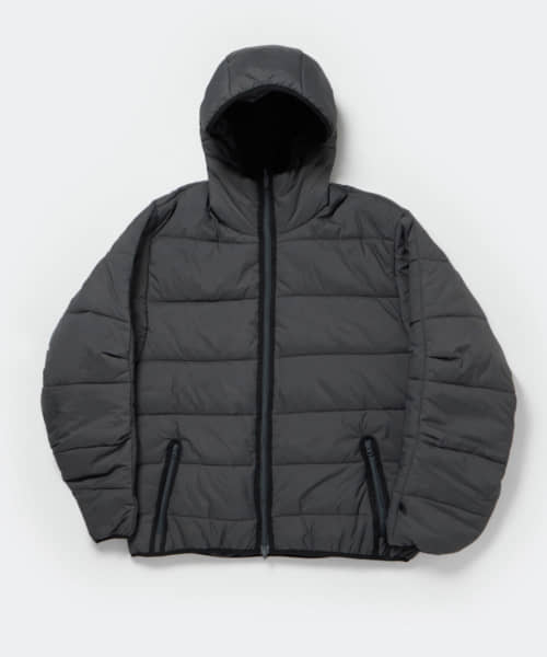 DAIWA PIER39　TECH REVERSIBLE CLIMBERS PUFF JACKET