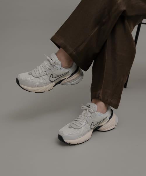 NIKE　ウィメンズV2Kラン