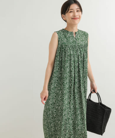 小花柄ノースリーブワンピース