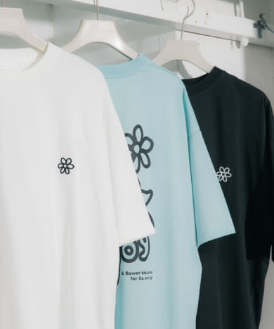 『ユニセックス』ポップアートフラワーグラフィックTシャツ A
