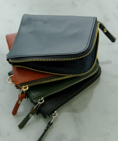 URBAN RESEARCH iD　italianleather zipwallet