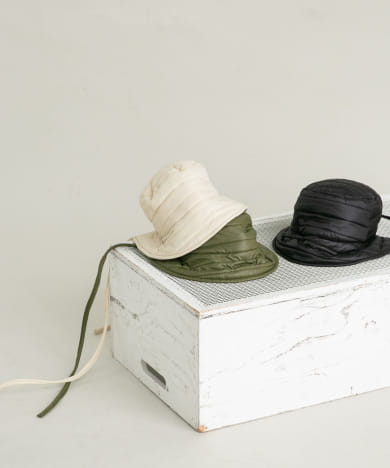 バックドロストバケットHAT